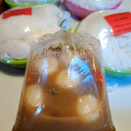 เจ๊แพรวขนมจีนน้ำยาตลาดลุงหนู