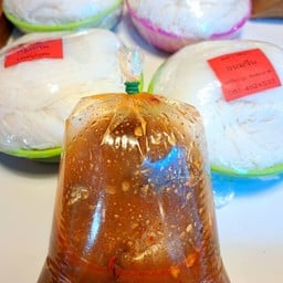เจ๊แพรวขนมจีนน้ำยาตลาดลุงหนู