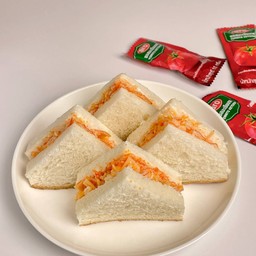แซนวิชมินิ ไข่กุ้งปูอัด