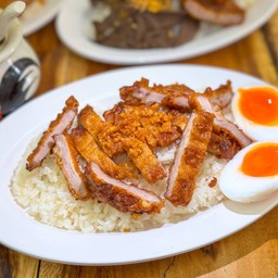 ข้าวหมูทอด + ไข่ต้มยางมะตูม