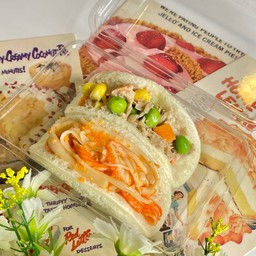 แซนวิชพัฟ ไข่กุ้งปูอัด, ทูน่าคอร์นสลัด