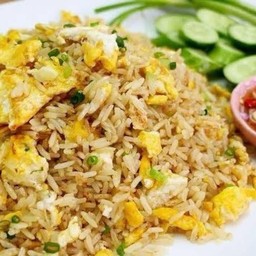 ข้าวผัดไก่