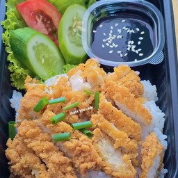 ข้าวไก่ทอด ซอสเทอริยากิ