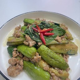 ผัดมะเขือยาวหมูสับ