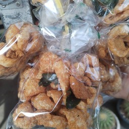 แคปหมูใบมะกรูด