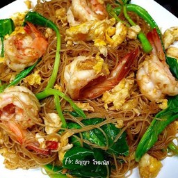 เส้นหมี่ผัดซีอิ๊วกุ้ง