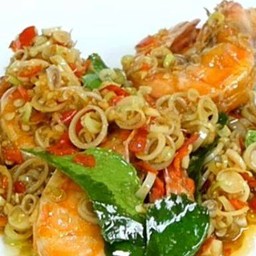 Stir Fried Prawns With Lemongrass
