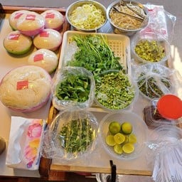 เจ๊แพรวขนมจีนน้ำยาตลาดลุงหนู