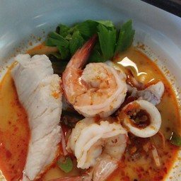 ก๋วยเตี๋ยวต้มยำทะเล