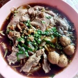 เย็นใจก๋วยเตี๋ยว แจ่วฮ้อน เนื้อโคขุน อำนาจเจริญ