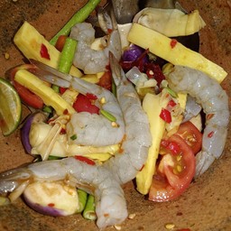 ตำปลาร้ากุ้งสด หนอไม้