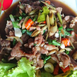 ผัดจังโก้เนื้อ สูตรหนองคาย