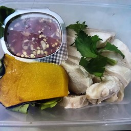 ชุด Set ข้าวอกไก่ซูวี นึ่งมะนาว + ซุปสาหร่ายวากาเมะ (170 Kcal)