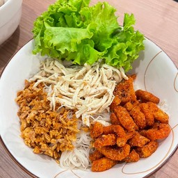 หมี่ไก่ฉีกและน้ำพริกกากหมูชุดโครตอิ่ม (2กล่อง)