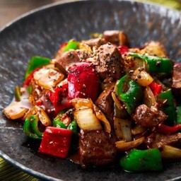 เนื้อผัดพริกไทยดำ(กับข้าว)