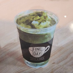 มัทฉะมะพร้าวปั่น