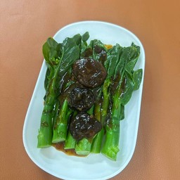 คะน้าราดน้ำมันหอย