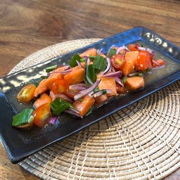 ยำปลาเเซลมอน