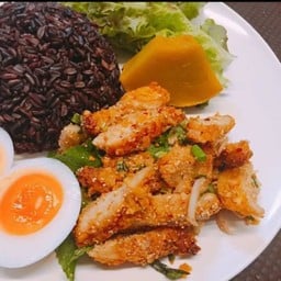 ยำไก่แซ่บ (128 Kcal)