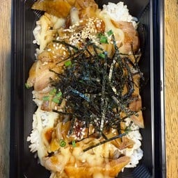 ข้าวไก่ย่างทงคัตสึ