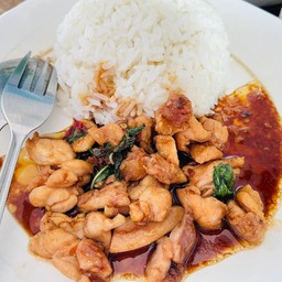 ข้าวหอมมะลิกระเพราไก่