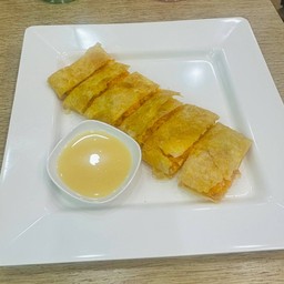 โรตีพัฟฝอยทอง