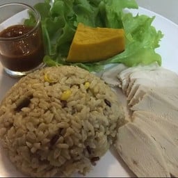 ชุด Set ข้าวมันไก่ซูวี + ซุปสาหร่ายวากาเมะ(210 Kcal)