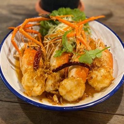 กุ้งแม่น้ำราดซอสมะขาม