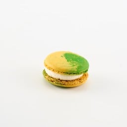 Calamansi Macaron