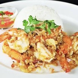 ข้าวกระเทียมกุ้ง