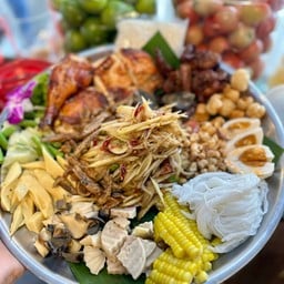 นายเอก ส้มตำระเบิด จันทบุรี