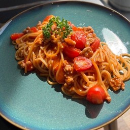 สปาเก็ตตี้ซอสมะเขือเทศ