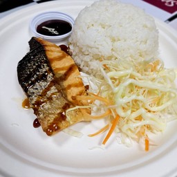 ข้าวหน้าแซลมอน-เทปันยากิ