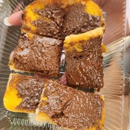 ขนมปังปิ้ง นูเทล่า