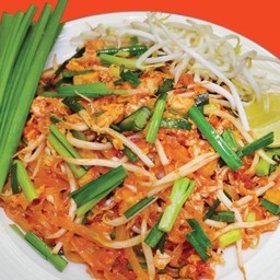 ผัดไทย มันกุ้ง ใส่ไข่