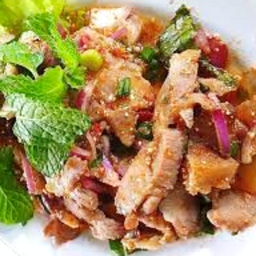 น้ำตกคอหมูย่าง