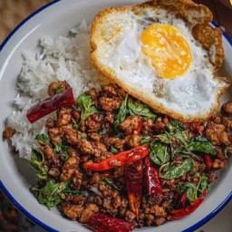 กะเพราพริกแห้ง เอื้อ3