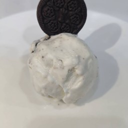 ไอศครีมรส คุกกี้แอนด์ครีม