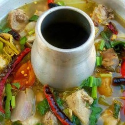 ต้มยำไก่ใหญ่