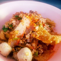 เกี๊ยวกรอบ ยำน้ำ