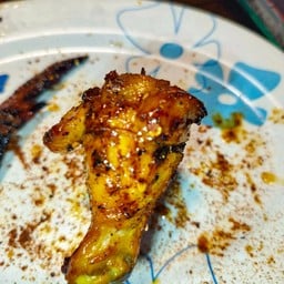 ไก่ย่างน่องเล็ก (โรยผงหมาล่า)
