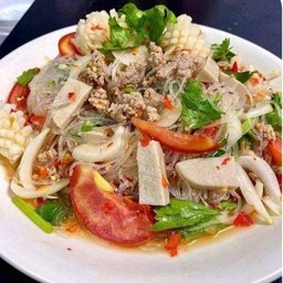 ยำวุ้นเส้นหมูยอ
