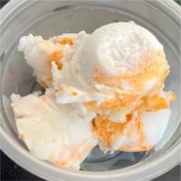 ไอศกรีมไข่เค็ม 4ลูก