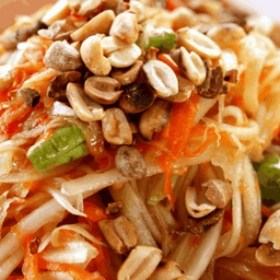 ทอฝันก๋วยเตี๋ยวยำแห้ง กาดหน้ามอโซน4 -