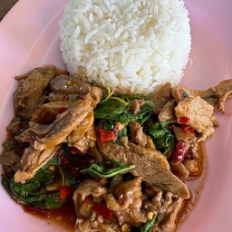 กะเพาเป็ดราดข้าว