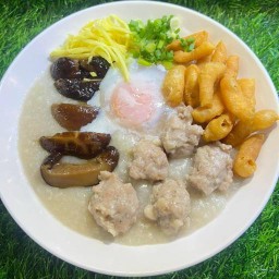 โจ๊กหมู Nจอย ตลาดสิริทรัพย์