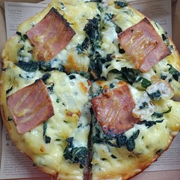 ผักโขม แฮมชีส