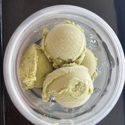 ไอศกรีมชาเขียว 4 ลูก