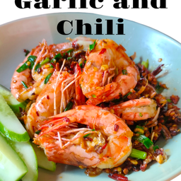 ข้าวกุ้งคั่วพริกเกลือไข่เจียว