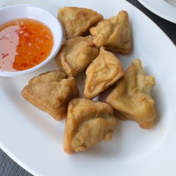 ลูกชิ้นแคะทอด